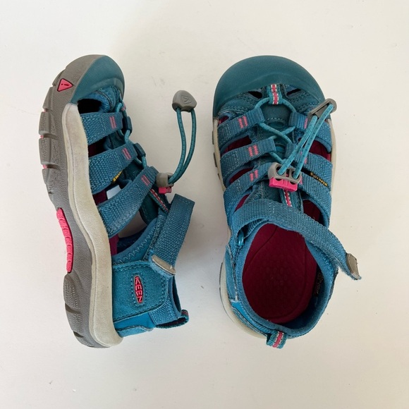 Keen Big Kids' Newport H2 Hybrid Water Sandal, Legion Blue/Hot Pink, size 11 - Picture 2 of 13